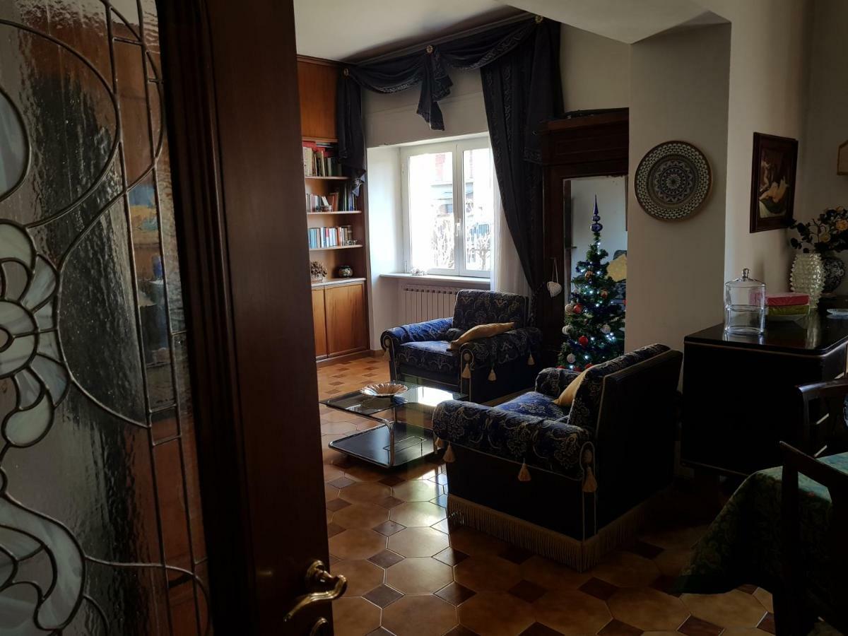 Residence Luisa Avezzano Bagian luar foto