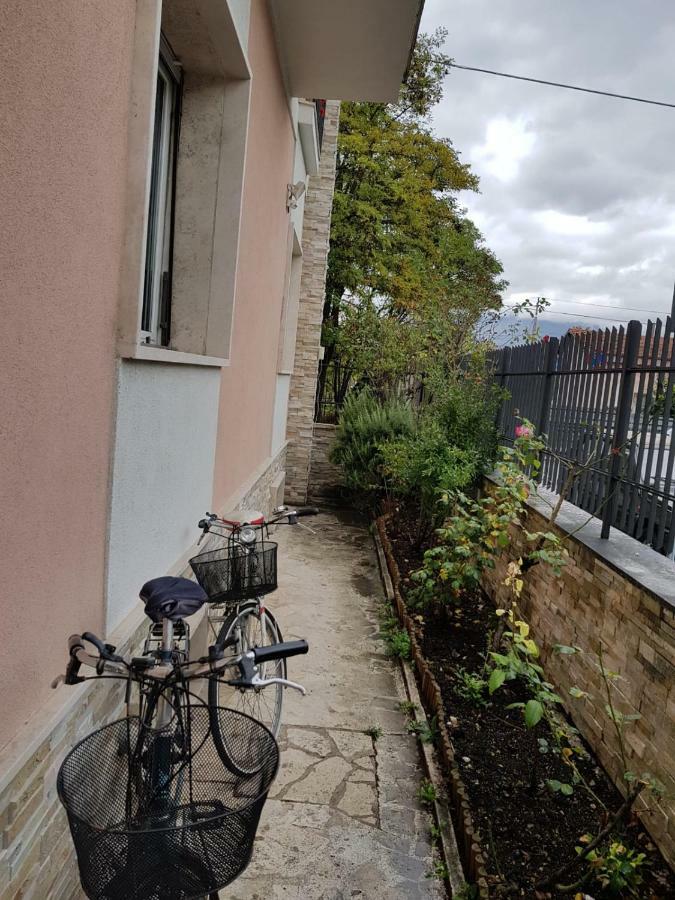 Residence Luisa Avezzano Bagian luar foto